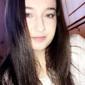 Meet your Posher, Genevieve